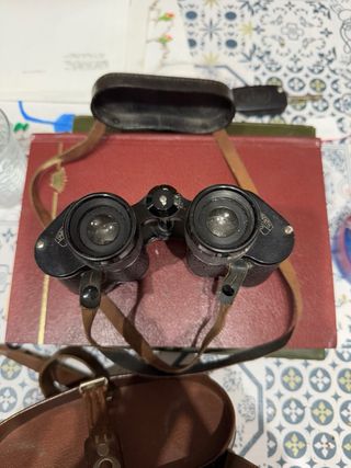 Prismáticos militares