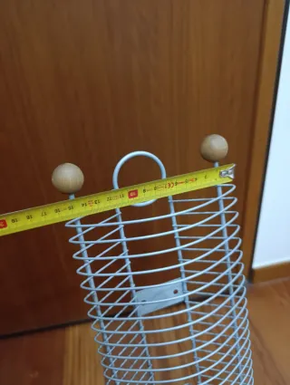 Porta CDs Metal e Madeira