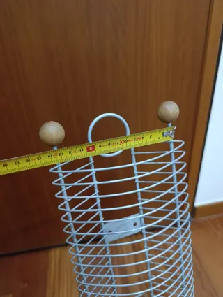 Porta CDs Metal e Madeira