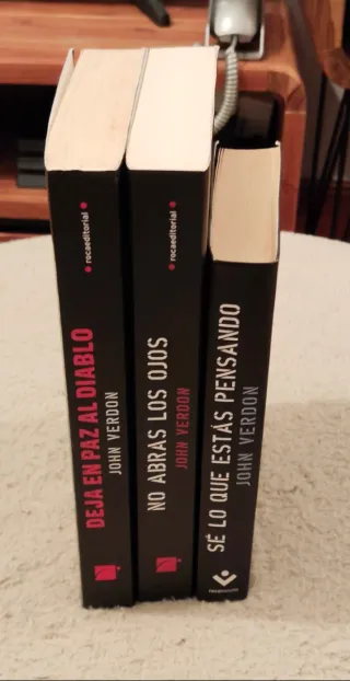 No abras los ojos (Spanish Edition)