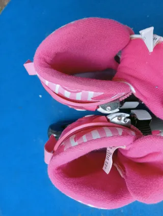 Patines en línea rosas y negros talla 30-33