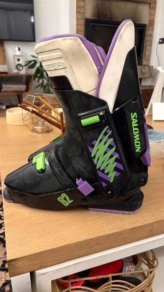 Botas de esquí Salomon negras y moradas