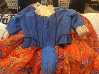 Traje de  fallera naranja flores de colores