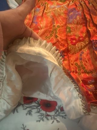 Traje de  fallera naranja flores de colores