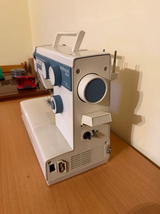 Máquina de coser Wertheim 3800