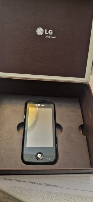 Teléfono móvil LG KM900 Negro