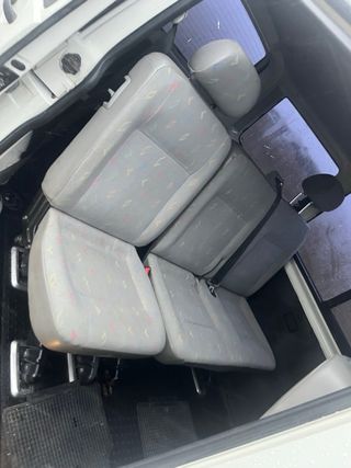 Volkswagen Transporter T5 2004