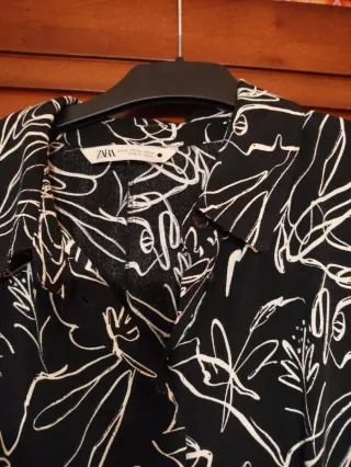 Vestido camisero estampado Zara
