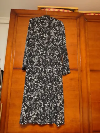 Vestido camisero estampado Zara