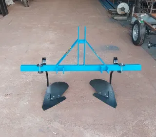 Arado dos surcos aporcador alomador acaballonadora