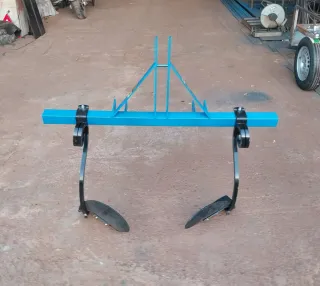 Arado dos surcos aporcador alomador acaballonadora