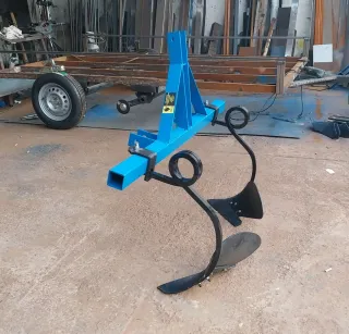 Arado dos surcos aporcador alomador acaballonadora