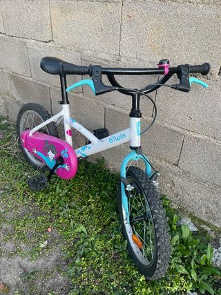 Bicicleta infantil Btwin blanca y rosa 16 pulgadas