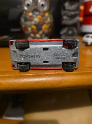 Coche de juguete Avis rojo