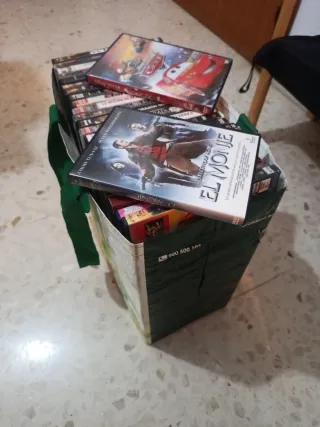 Lote películas algunas precintadas.
