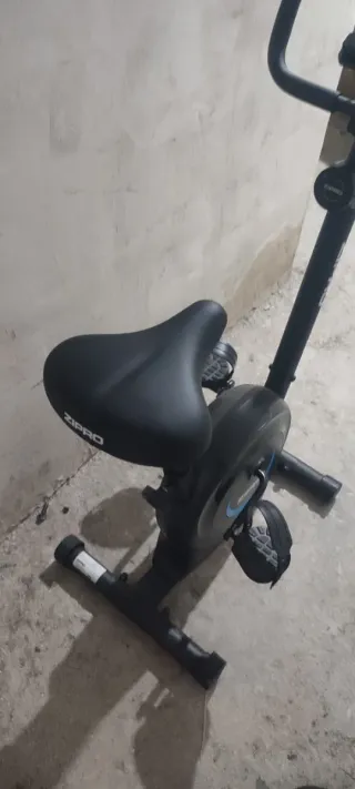 Bicicleta Estática ZIPRO ( COMO NUEVA )