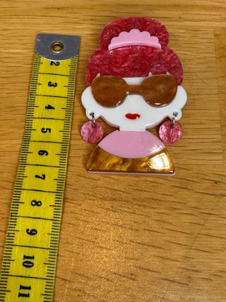 Broche mujer gafas sol rosa y dorado