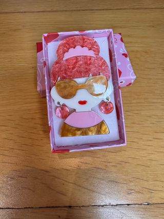 Broche mujer gafas sol rosa y dorado