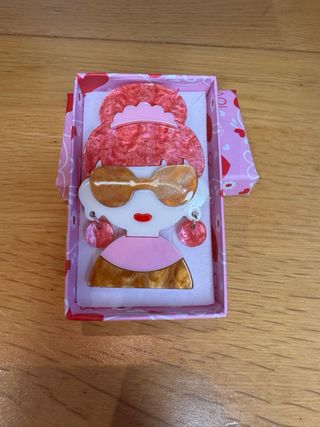 Broche mujer gafas sol rosa y dorado