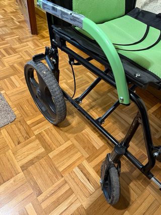 Silla de ruedas plegable