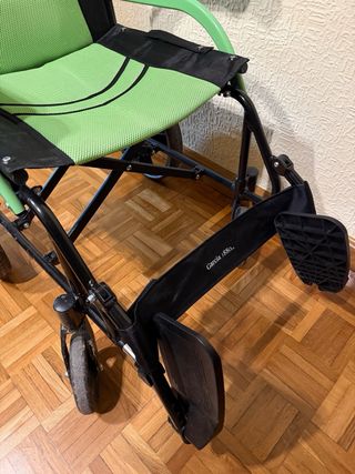 Silla de ruedas plegable