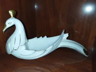 Figura de Paloma Porcelana Dorada