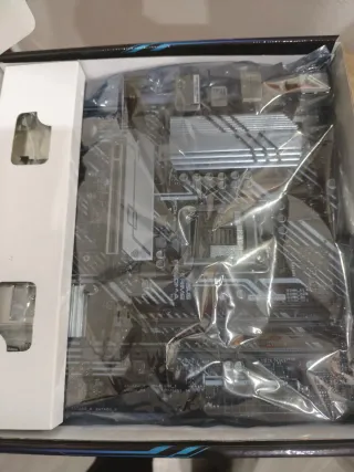 Placa Base Asus Prime B560M-A y disipador Cooler