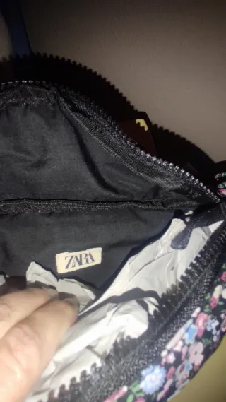 Riñonera Zara Flores