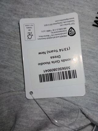 CON ETIQUETA FRIENDS Sudadera Vestido con capucha.