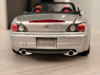 1:18 Honda S2000 Maisto