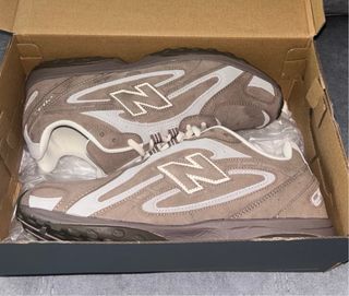 New Balance 204L Talla 43 Marrones
