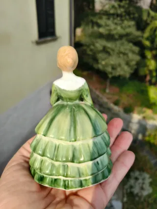 Statuina Royal Doulton