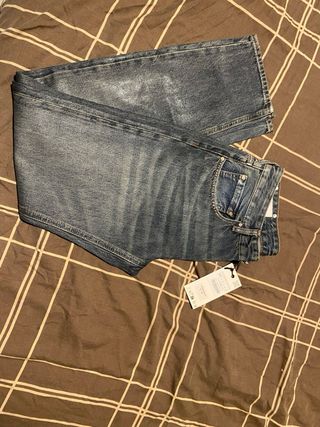 Pantalón vaquero Zara x Ludovic