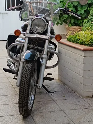 Suzuki Intruder  VLC Negra