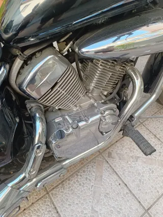 Suzuki Intruder  VLC Negra