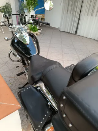 Suzuki Intruder  VLC Negra