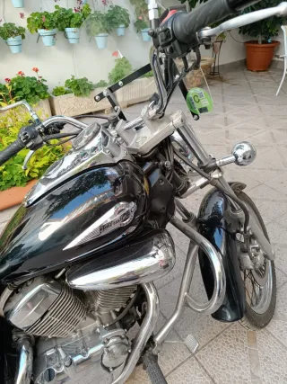 Suzuki Intruder  VLC Negra