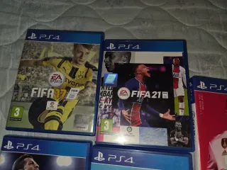 Lote 5 Juegos PS4 FIFA (17, 18, 19, 20, 21)