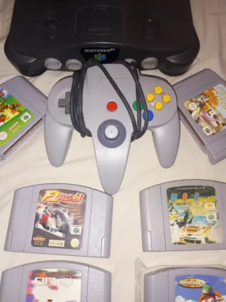 Nintendo 64 + 8 Giochi