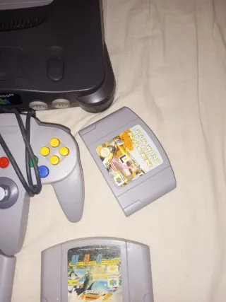 Nintendo 64 + 8 Giochi