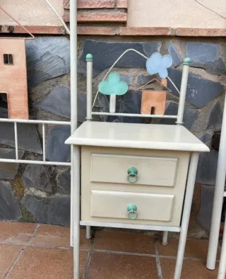 Cabecero y Mesita de Noche