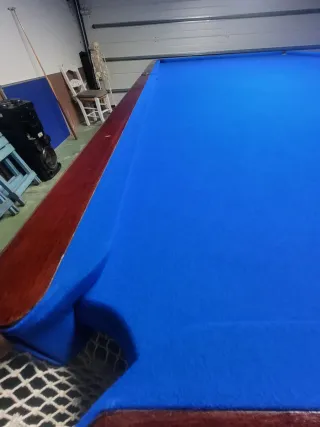 Mesa de billar snooker profesional.