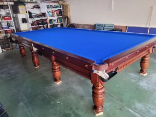 Mesa de billar snooker profesional.
