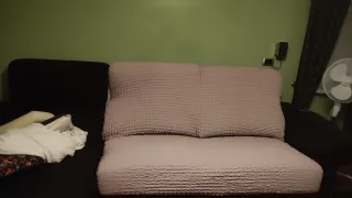 Funda de sofá tela rosa.