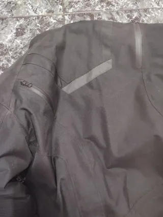 Chaqueta de moto negra