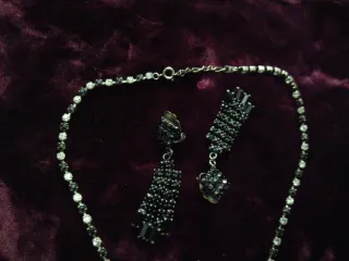 Conjunto collar, pendientes y anillo vintage