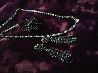 Conjunto collar, pendientes y anillo vintage