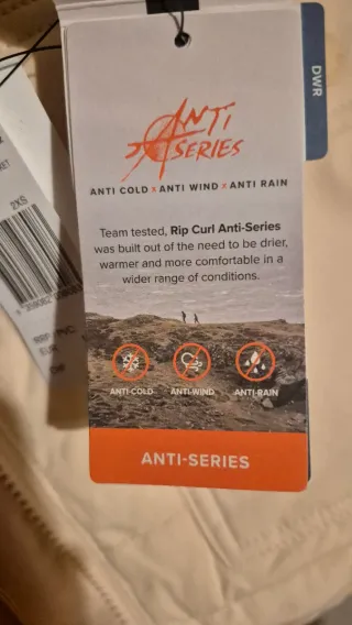 Cazadora RIP CURL NUEVA