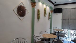 Traspaso cafetería reciente reformada.