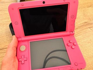 Nintendo 3DS XL Rosa + Custodia